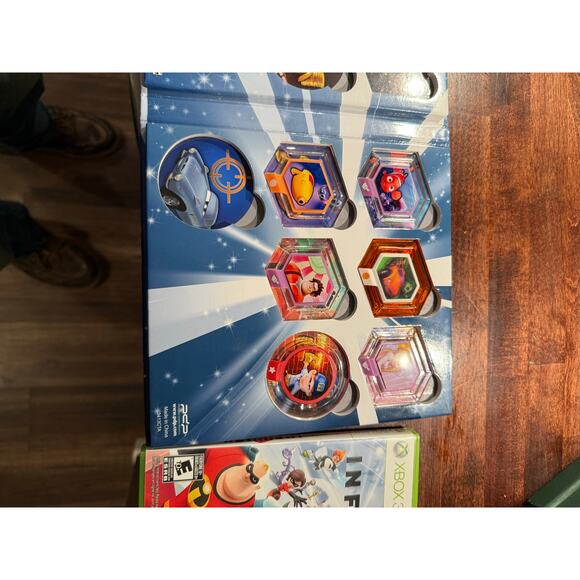 Disney Infinity Video Game for Xbox 360 with Book of Power Discs-Complete in Box - Picture 4 of 11